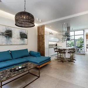 Secret Oasis Apartment